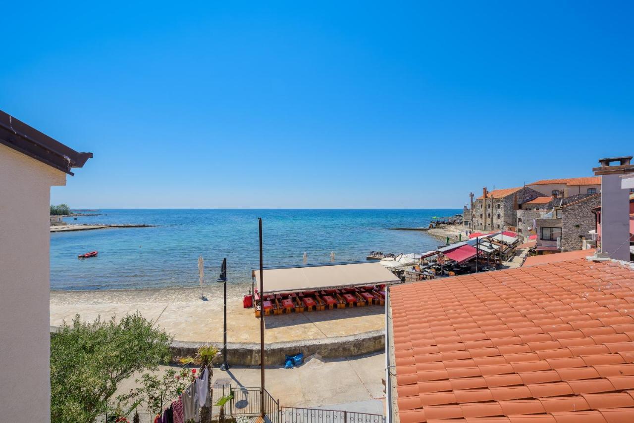 Apartments Dante Umag Bagian luar foto