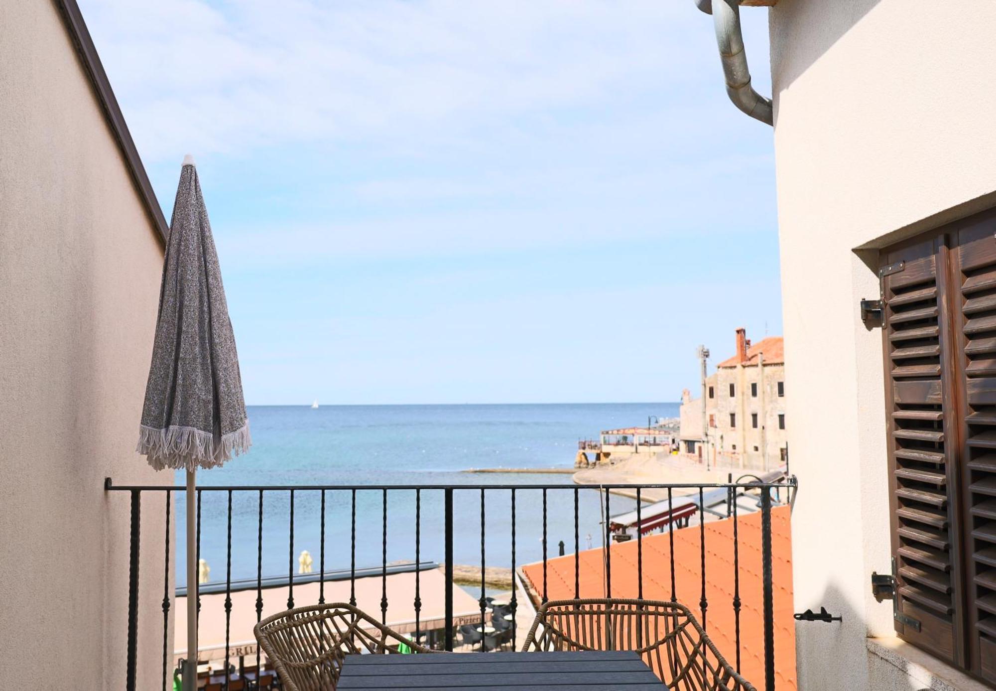 Apartments Dante Umag Bagian luar foto