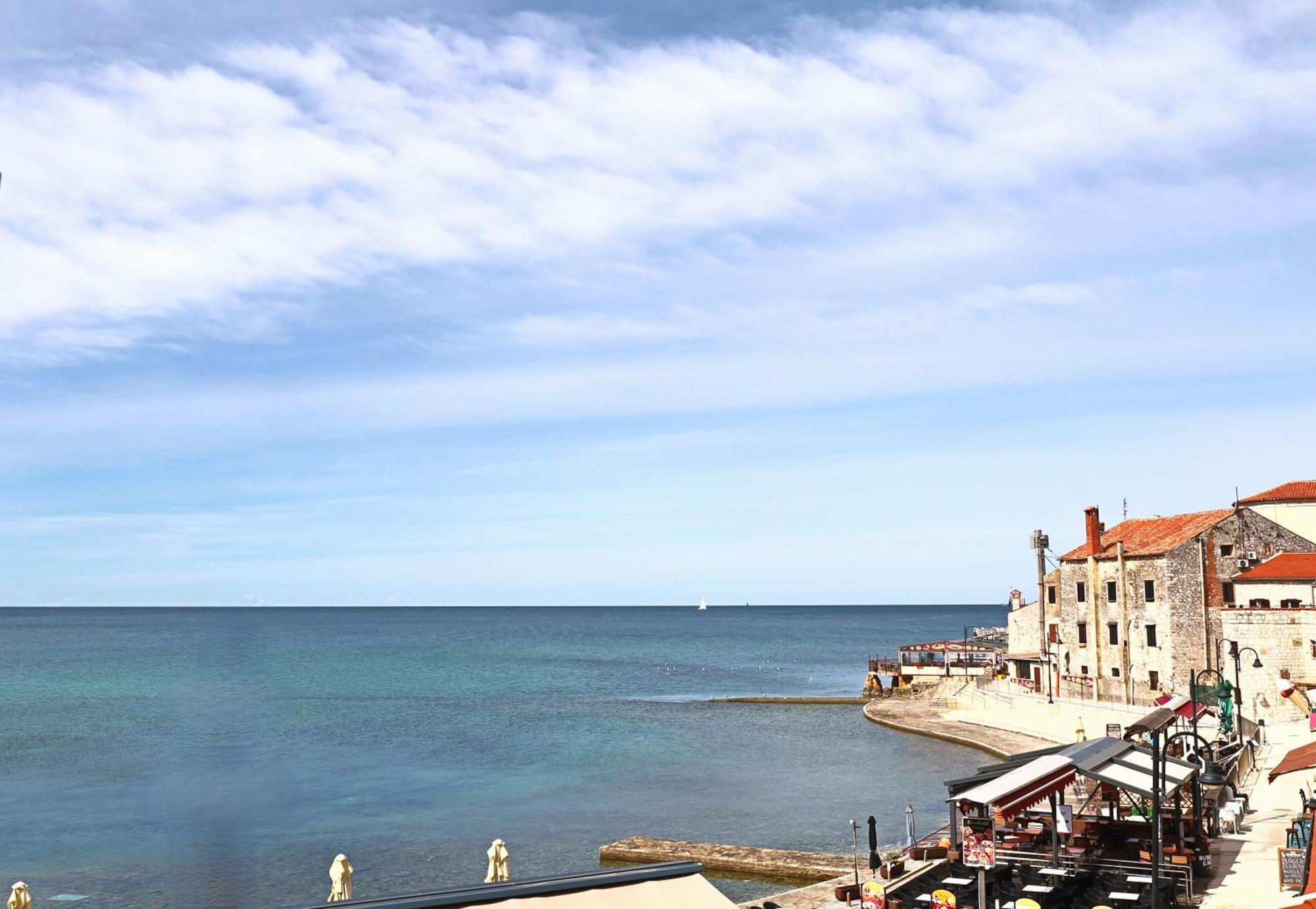 Apartments Dante Umag Bagian luar foto